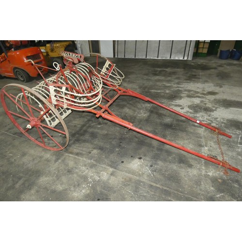 85 - A vintage horse drawn hay rake by Davey Sleep & Co Ltd