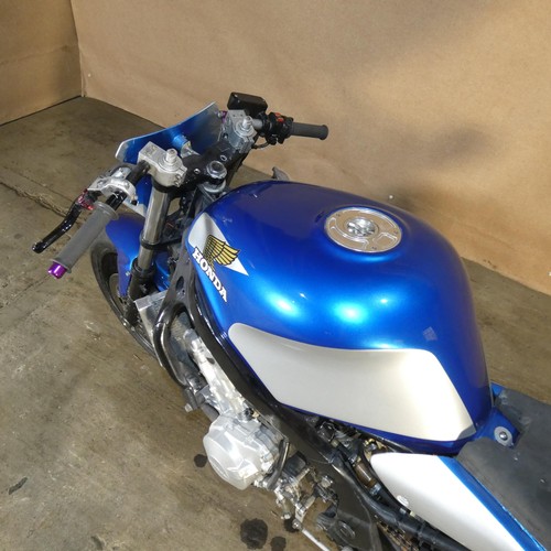 219 - Honda CBR 600 F3, 1998, starts, runs and drives, Ktech front springs, polished and ported head, over... 