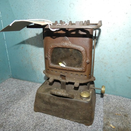 84B - 1 x vintage single burner stove, no make or model visible