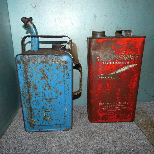 84D - 2 x vintage cans to include 1 x Silkolene oil can and 1 x Valor paraffin can