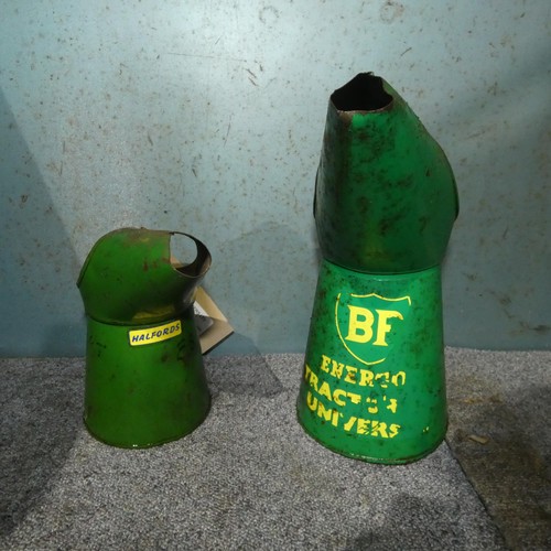 84E - 2 x vintage oil pourers, 1 by BP and 1 by Halfords