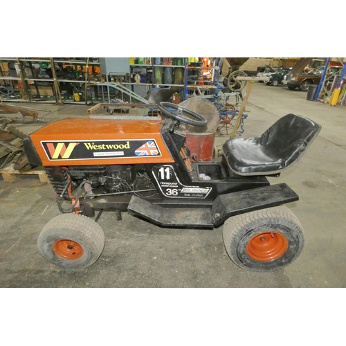 141 - 1 x Westwood 11 HP, 5 speed ride on lawn tractor, with no cutting deck. Starts, runs and drives