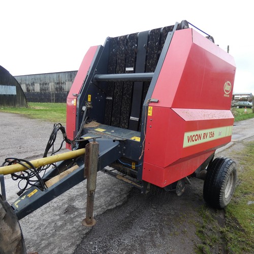 133 - 1 x Vicon RV 156 round baler, with a box of spare tines, a belt and control module to sit inside tra... 