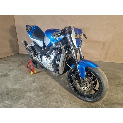 219 - Honda CBR 600 F3, 1998, starts, runs and drives, Ktech front springs, polished and ported head, over... 