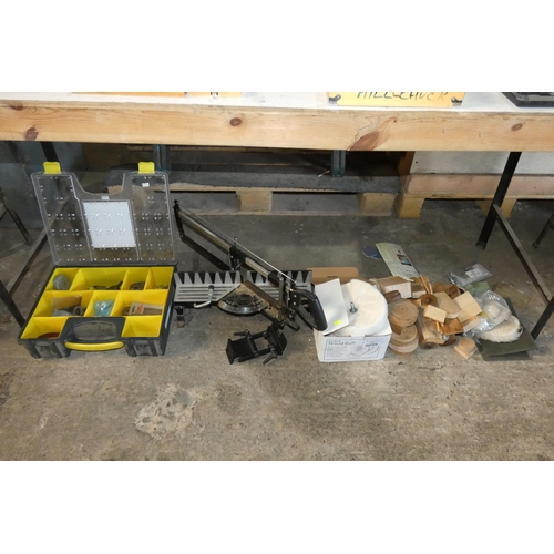 5099 - A quantity of various mainly wood working related items including a hand mitre saw, a Beall wood buf... 