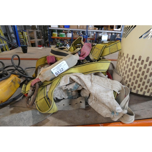 5132 - 2 bags containing a quantity of various harnesses etc