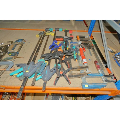 5141 - A quantity of various clamps. Not practical to list in detail so please view or see photographs