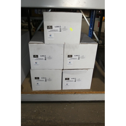 5532 - 5 boxes each containing 4000 x Montana J Hanger Max galvanised ring rails 3 x 40mm