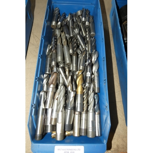 5259 - A box containing a quantity of various milling cutters