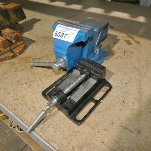 5587 - 1 x Powerfix 4 inch swivelling bench vice and 1 x drilling vice