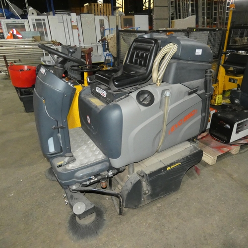 5953 - 1 x Evotech ride on battery powered sweeper / scrubber machine model Evo 850 supplied with a Power P... 