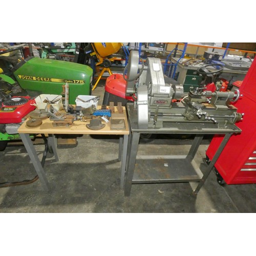 5962 - A Myford hobby / model makers metal turning lathe 240v overall bed length approx 52cm and bed is eng... 