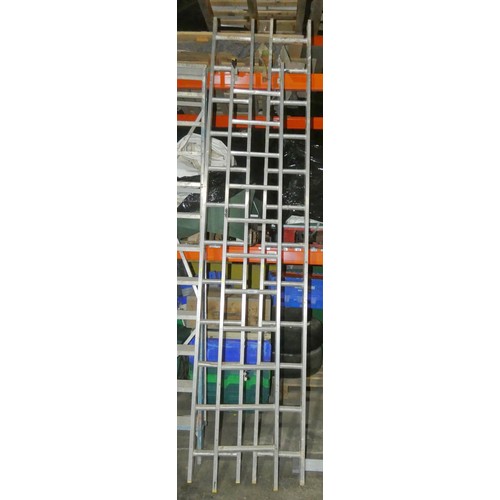 5992 - 3 x various aluminium ladders