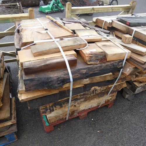 6139 - 1 x pallet containing a quantity of various hardwood slabs, mainly oak - Contents of 1 pallet