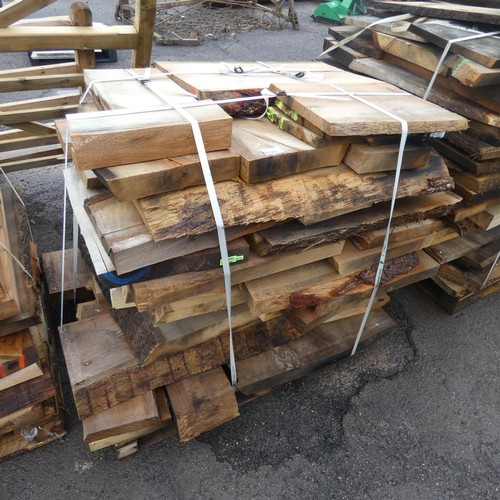 6142 - 1 x pallet containing a quantity of various hardwood slabs, mainly oak - Contents of 1 pallet