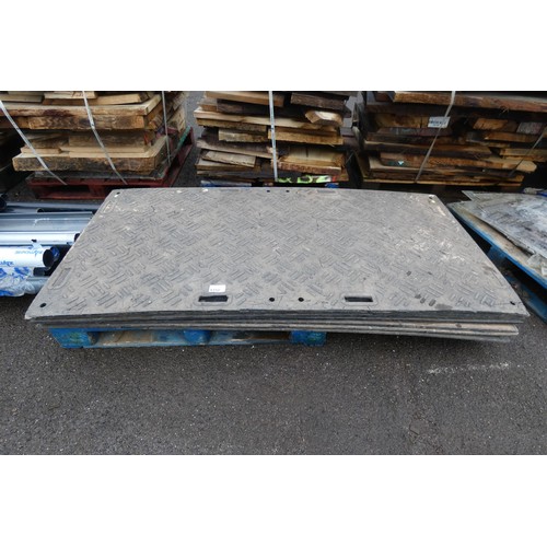 6152 - 7 x ground protection mats measuring approx 100cm x 200cm