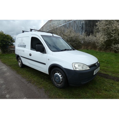 9004 - Vauxhall Combo 1700 CDTI, starts, runs and drives,
Registration number: SJ11 VRU, 
V5: Present, 
Odo... 