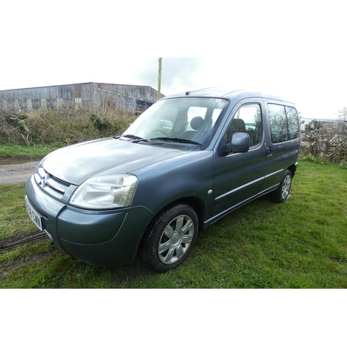 9010 - Citroen Berlingo M-S Forte 16V, starts, runs and drives, disability equipped, to include a drop down... 