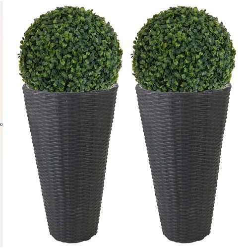 1067 - 2 x artificial Boxwood plants in pots RRP £44