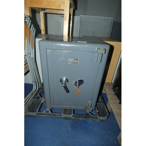 1 x Merlin safe approx 50 x 47 x 66cm high - key in auction office