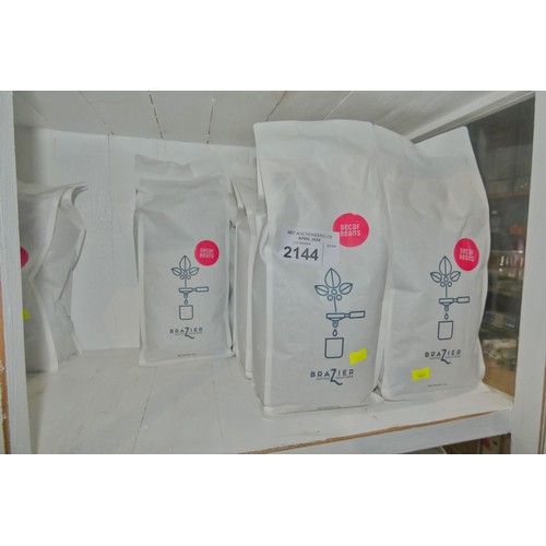 2144 - 7 x 1kg bags of coffee beans by Brazier, these are decaf and the roast dates are mostly Feb/March 20... 