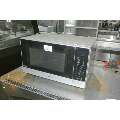 2200 - A microwave oven by Panasonic type NN-SF464M - trade. Tested Working