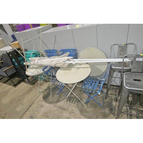 2231 - 5 x various cafe type tables, 9 chairs all folding for easy storage & 2 parasols