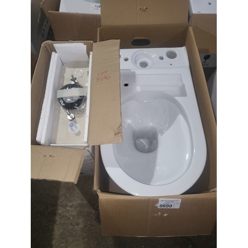 5690 - 1 x RAK Ceramics white floor standing toilet pan supplied with a cistern - Please note that no toile... 