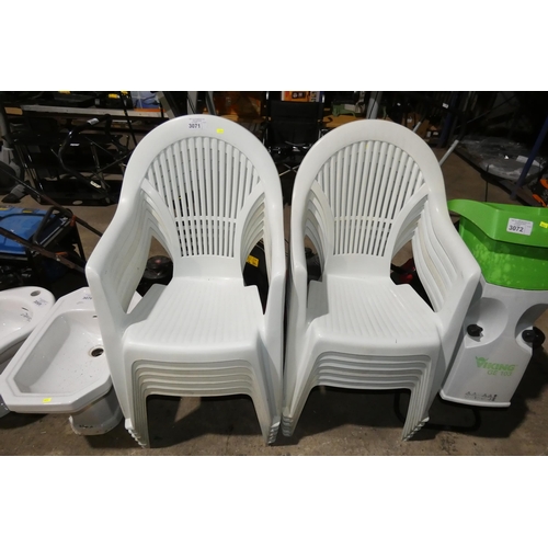 3071 - 12 x white plastic stacking garden chairs