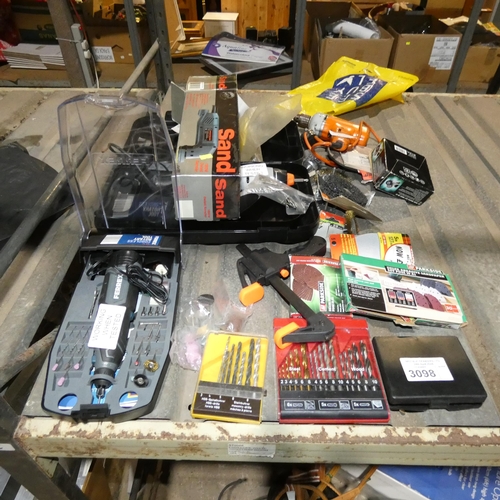 3098 - A quantity of various tools including a detail sander 240v, a Ferrex 12v cordless rotary tool with m... 