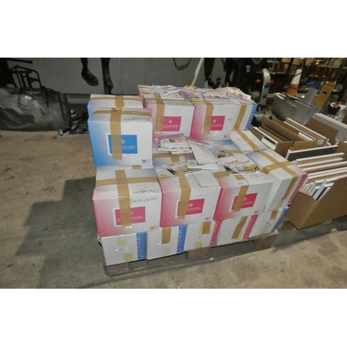 3073 - 1 pallet containing a large quantity of various novelty cartoon books (Odd Streak, Insanity Streak e... 