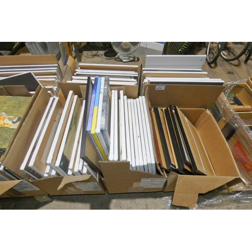 3076 - 1 pallet containing a quantity of various art prints on canvas and framed prints. Not practical to l... 