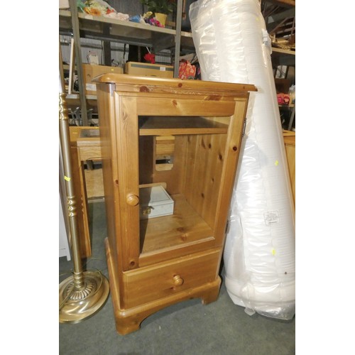 3157 - 1 x Pine hi-fi cabinet with 1 x glass door and 1 x drawer below  and 1 x white jewellery box (empty)