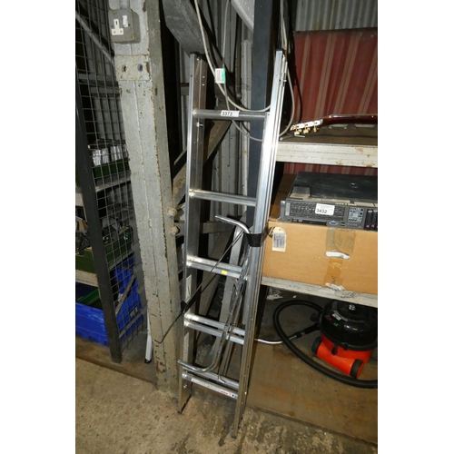 3373 - A loft ladder by Werner, no fixing brackets