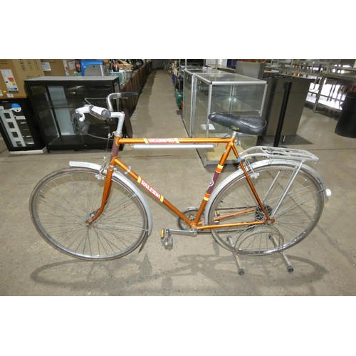 3110 - 1 x Raleigh Scorpio bicycle