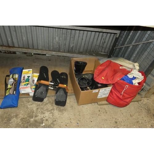 3200 - A quantity of various items including a Verte Core back brace, 3 x dehumidifier bags, a tent, a pair... 