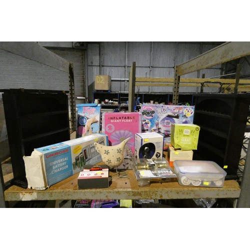 3123 - A quantity of various household items including a Zone 60 32bit interactive wireless gaming system, ... 