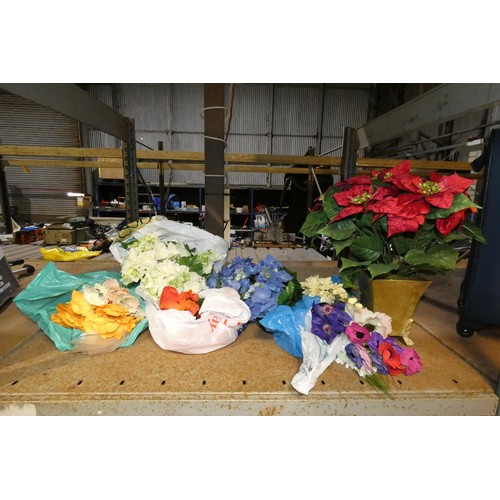 3127 - A quantity of various items including artificial flowers, Christmas ornaments and DVDs. Contents of ... 