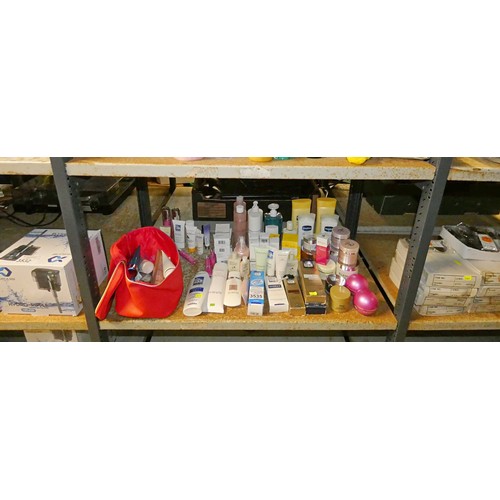 3535 - A quantity of various skincare products, a bag etc. Contents of 1 shelf