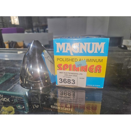 3683 - 1 x Magnum polished aluminum spinner 4 inch