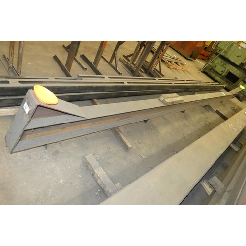 122 - 1 x steel universal beam rafter 203 x 133mm approx 6m long