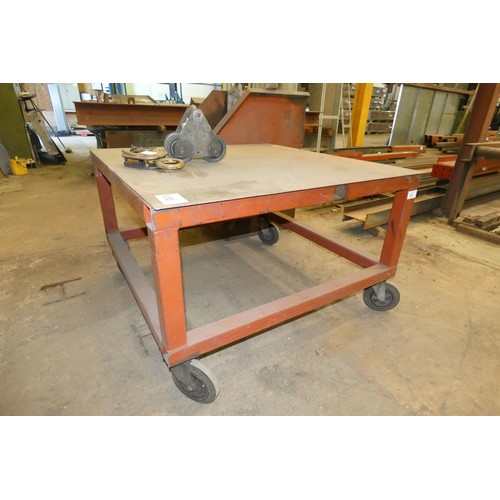 130 - 1 x wheeled metal trolley / work table approx 127 x 127 x 80cm high