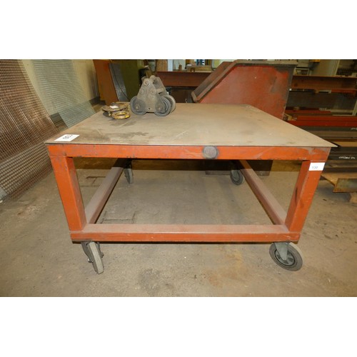 130 - 1 x wheeled metal trolley / work table approx 127 x 127 x 80cm high