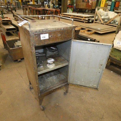 136 - 1 x wheeled metal tool cabinet approx 41 x 41 x 95cm high with 1 drawer / 1 door and any remaining c... 