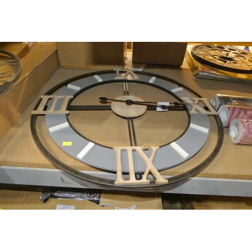 40 - 1 x over sized wall clock diameter approx 60cm