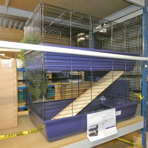 81 - 1 x Denning rabbit cage with ramp RRP £101