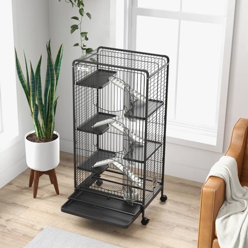 93 - 1 x Paw Hut small animal cage with ramp RRP £88