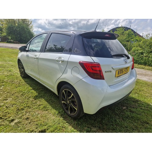 9005 - Toyota Yaris Design 1.33 VVT-I Design 5 dr hatrchback , starts, runs and drives.
Registration number... 