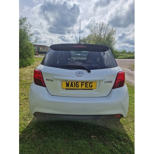 9005 - Toyota Yaris Design 1.33 VVT-I Design 5 dr hatrchback , starts, runs and drives.
Registration number... 