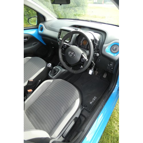 9006 - Toyota Aygo X-Trend 1.0 VVT-I
Registration number: WJ19 HWK,
V5: Present, SORN
Odometer reading : 57... 